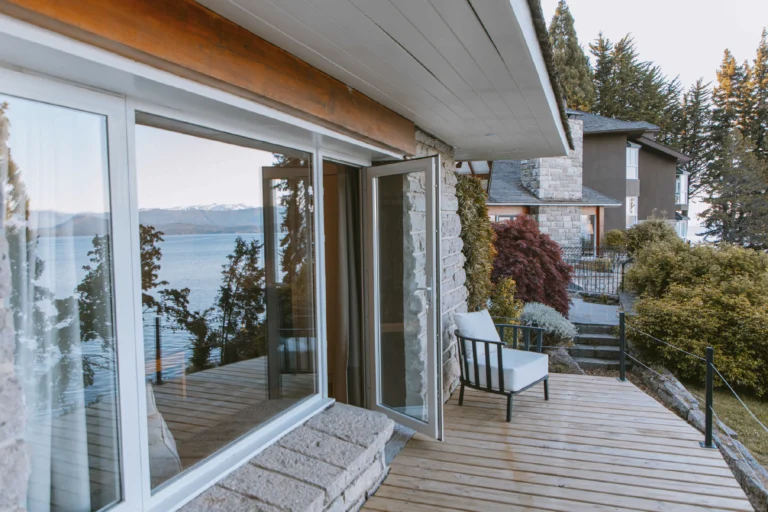 02-Habitacion-Lago-Balcony-Deluxe-La-Cascada-Bariloche